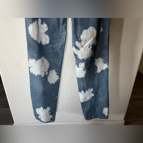 PacSun Acid Wash Tie Dye 90’s Boyfriend Jeans| Straight Fit, High Rise••• - Picture 8 of 16